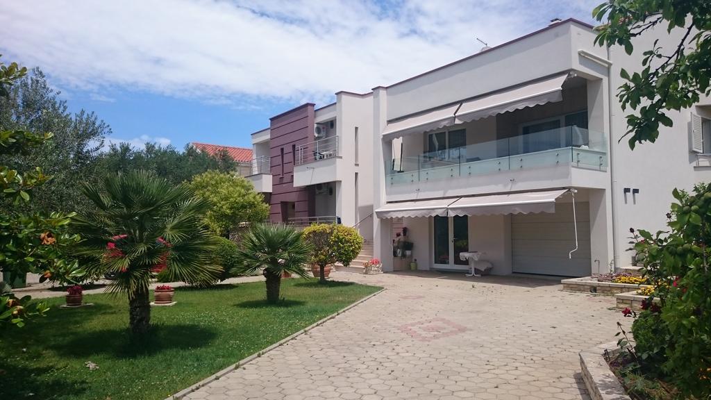 Apartmani Ukalovic Zadar Exterior photo