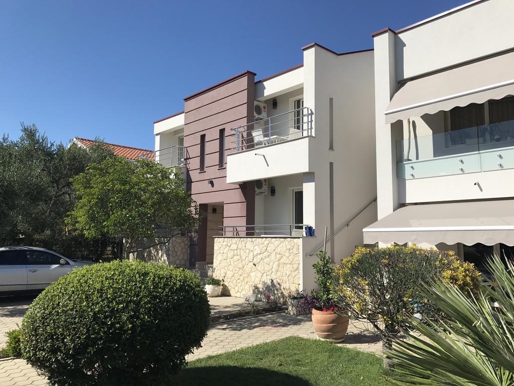 Apartmani Ukalovic Zadar Exterior photo