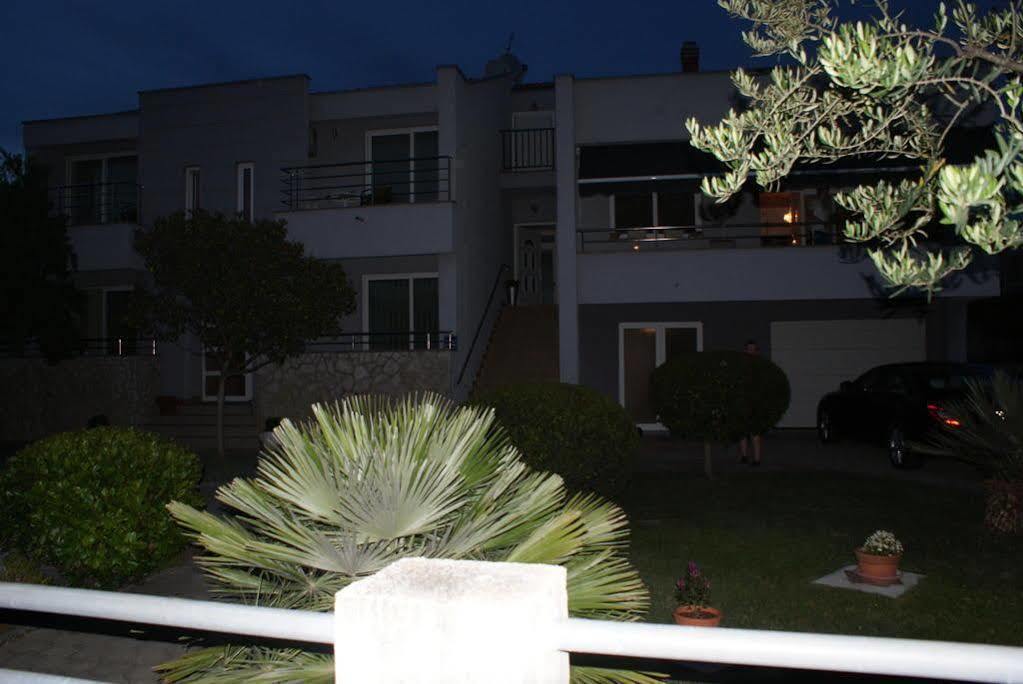 Apartmani Ukalovic Zadar Exterior photo